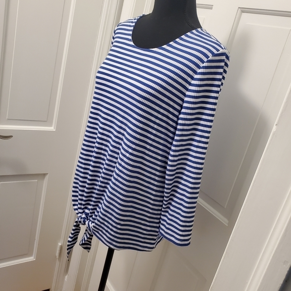 Talbots Blue & White Striped Center front Tie Up Knit Top Size Medium, Soft - Picture 2 of 8